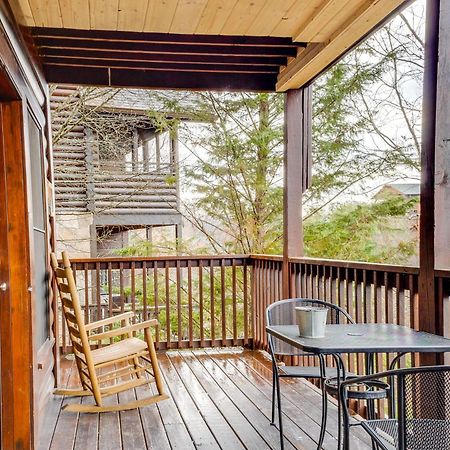 Pigeon Forge Resort Studio Cabin On Dollywood Ln! Exterior photo